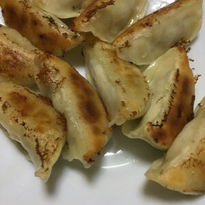 手作り餃子の焼き方☆チルド、冷凍の2パターンで